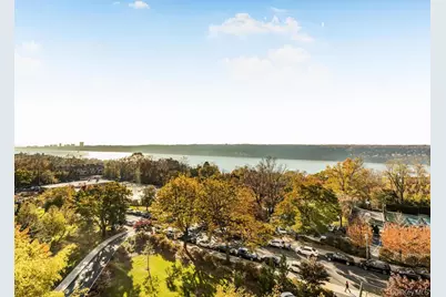 5800 Arlington Avenue #9P, Bronx, NY 10471 - Photo 2