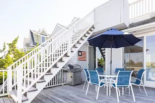 39 Dune Rd, Quogue, NY 11959 - Photo 10