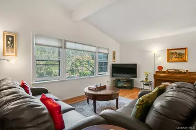 95 Emerson Avenue, New Rochelle, NY 10801 - Photo 4