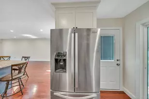 64 Ridgedale Ave, Farmingville, NY 11738 - Photo 10