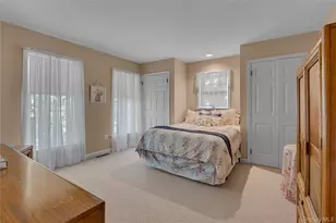 10 Nicole Ct, Manorville, NY 11949 - Photo 16