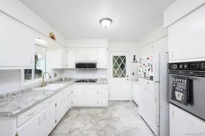 46 Waring Road, Newburgh, NY 12550 - Photo 14