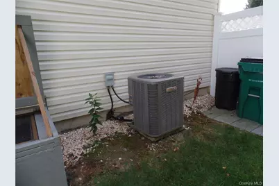 87 Vero, Poughkeepsie, NY 12603 - Photo 32