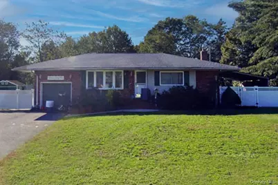 1534 Pine Acres Boulevard, Bay Shore, NY 11706 - Photo 1