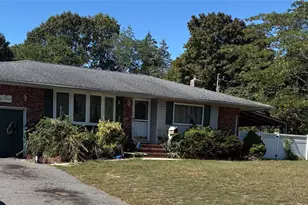 1534 Pine Acres Blvd, Bay Shore, NY 11706 - Photo 2