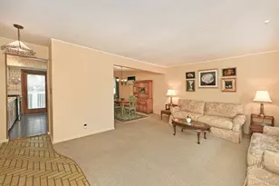 28 Halcourt Dr, Plainview, NY 11803 - Photo 4