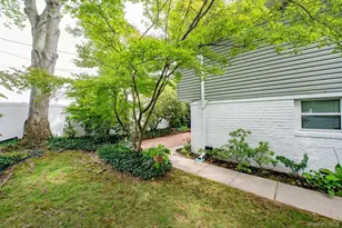 28 Halcourt Dr, Plainview, NY 11803 - Photo 28