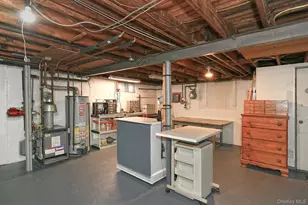 28 Halcourt Dr, Plainview, NY 11803 - Photo 24