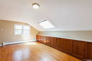 77 Duck Pond Rd, Glen Cove, NY 11542 - Photo 26