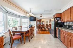77 Duck Pond Rd, Glen Cove, NY 11542 - Photo 16