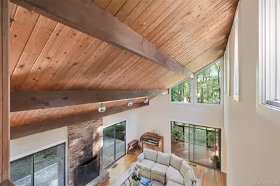 251 Town Lane, Amagansett, NY 11930 - Photo 4