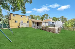 36 Farrington Ave, Bay Shore, NY 11706 - Photo 22