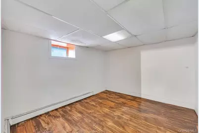 36 Farrington Avenue, Bay Shore, NY 11706 - Photo 10