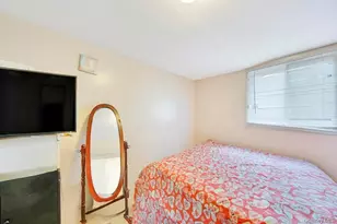 36 Farrington Ave, Bay Shore, NY 11706 - Photo 16