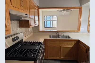 6 Charlotte Mews, Middletown, NY 10940 - Photo 4