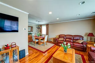 35 Roosevelt Ave, Malverne, NY 11565 - Photo 10