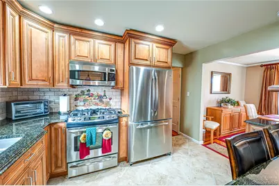 35 Roosevelt Avenue, Malverne, NY 11565 - Photo 6