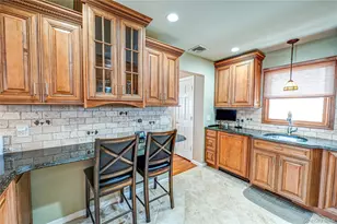 35 Roosevelt Ave, Malverne, NY 11565 - Photo 4