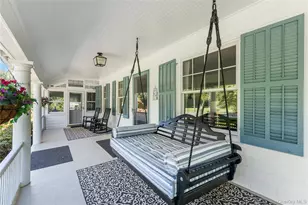 28 S Montgomery Ave, Bay Shore, NY 11706 - Photo 2