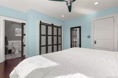 28 S Montgomery Avenue, Bay Shore, NY 11706 - Photo 20