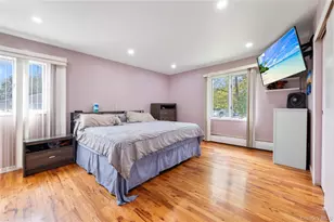 5 Canterbury Dr, Coram, NY 11727 - Photo 16