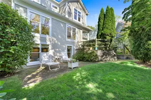 39 Club Pointe Dr, White Plains, NY 10605 - Photo 12