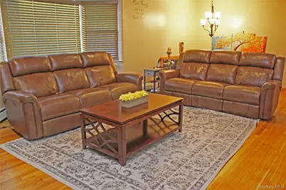 39 Greywood Drive, Orangeburg, NY 10962 - Photo 6