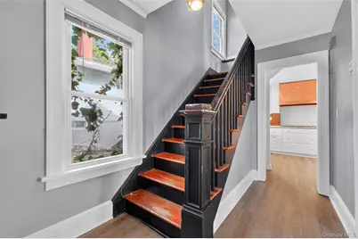 310 Carpenter Avenue, Newburgh, NY 12550 - Photo 6