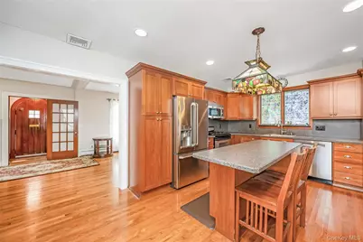 83 Village Line Road, Babylon, NY 11702 - Photo 8