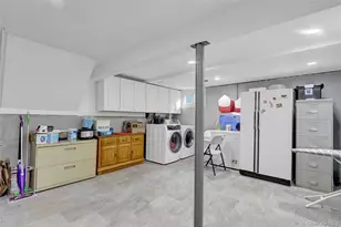 64 South St, East Hills, NY 11577 - Photo 22