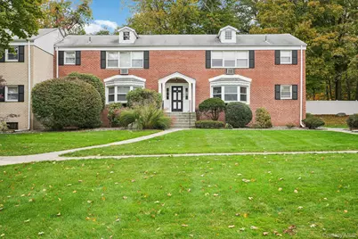 13 Lenox Court #910, Suffern, NY 10901 - Photo 4