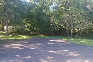 2 E Willow Tree Rd, Spring Valley, NY 10977 - Photo 6