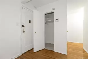 87-15 204th St, Hollis, NY 11423 - Photo 18