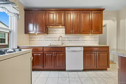 215 New Hyde Park Road, New Hyde Park, NY 11040 - Photo 10