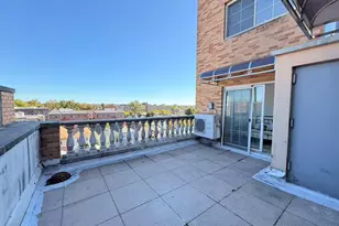 43-18 Robinson St, Flushing, NY 11355 - Photo 8