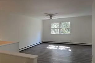 679A Meadow Rd, Smithtown, NY 11787 - Photo 16