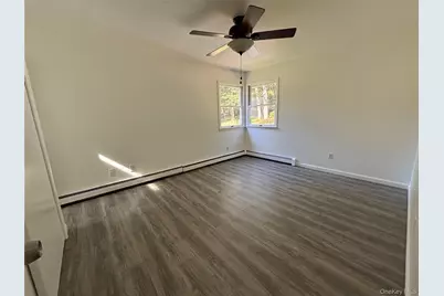 679A Meadow Road, Smithtown, NY 11787 - Photo 22