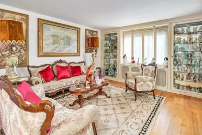 34 W 2nd Street, Freeport, NY 11520 - Photo 6