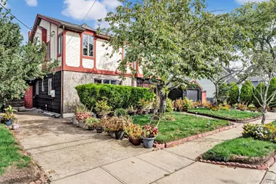 34 W 2nd Street, Freeport, NY 11520 - Photo 2