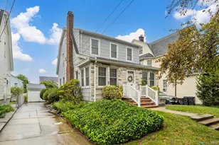 43-52 169th St, Flushing, NY 11358 - Photo 2