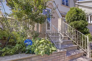 85-54 148th St, Briarwood, NY 11435 - Photo 2