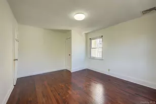 85-54 148th St, Briarwood, NY 11435 - Photo 16