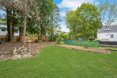 51 Branford Road, Hastings on Hudson, NY 10706 - Photo 12