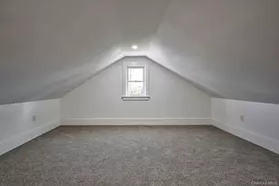 60 Long Dr, Hempstead, NY 11550 - Photo 36