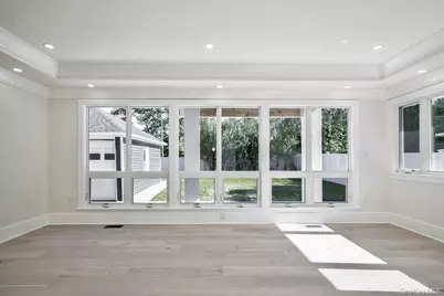 60 Long Drive, Hempstead, NY 11550 - Photo 22