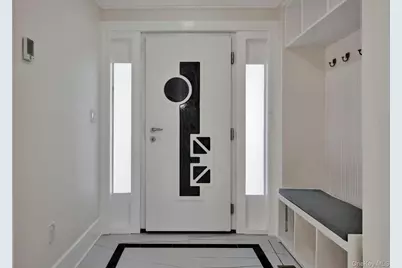 60 Long Drive, Hempstead, NY 11550 - Photo 8