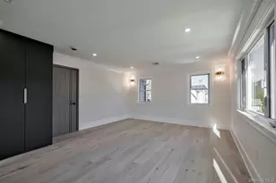 60 Long Dr, Hempstead, NY 11550 - Photo 30