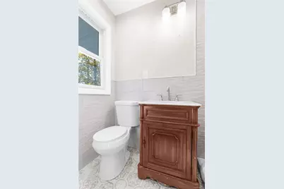 98 Soundview Drive, Port Jefferson, NY 11777 - Photo 20