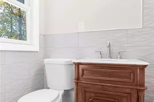 98 Soundview Dr, Port Jefferson, NY 11777 - Photo 20