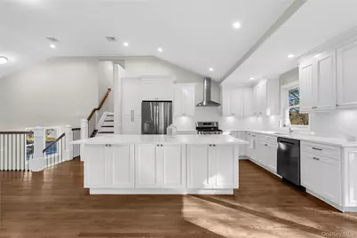 98 Soundview Drive, Port Jefferson, NY 11777 - Photo 4